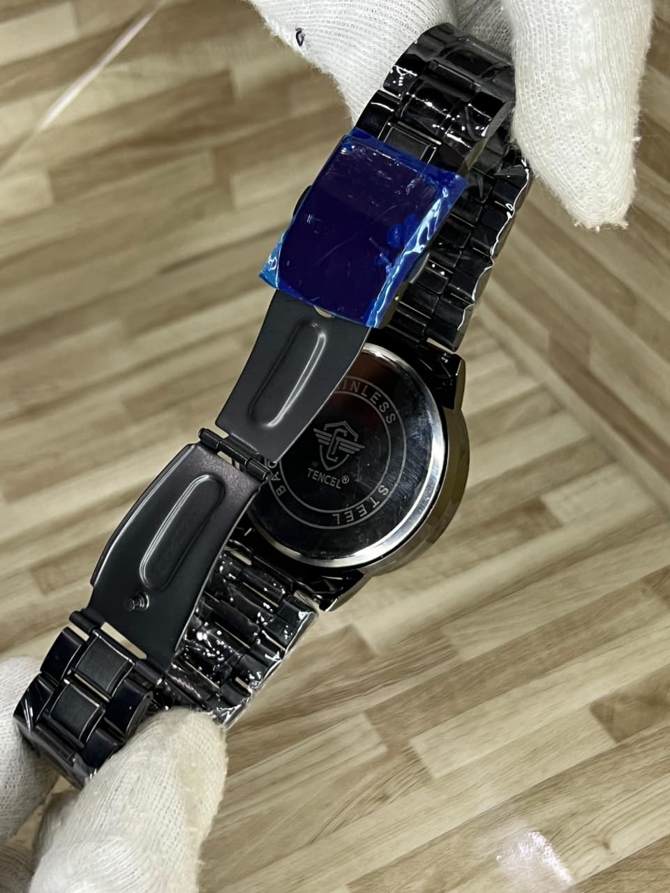 Premium Rotating Star Design Watch - Stylish Metal Strap Wristwatch